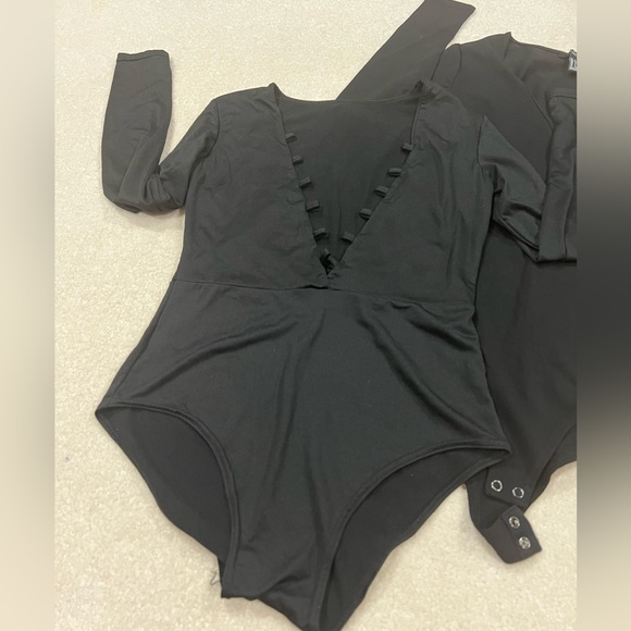 Two of black long sleeve body suits size small from forever21 - Picture 5 of 6